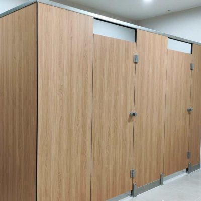 Jual Pasang Partisi Toilet WPC 2